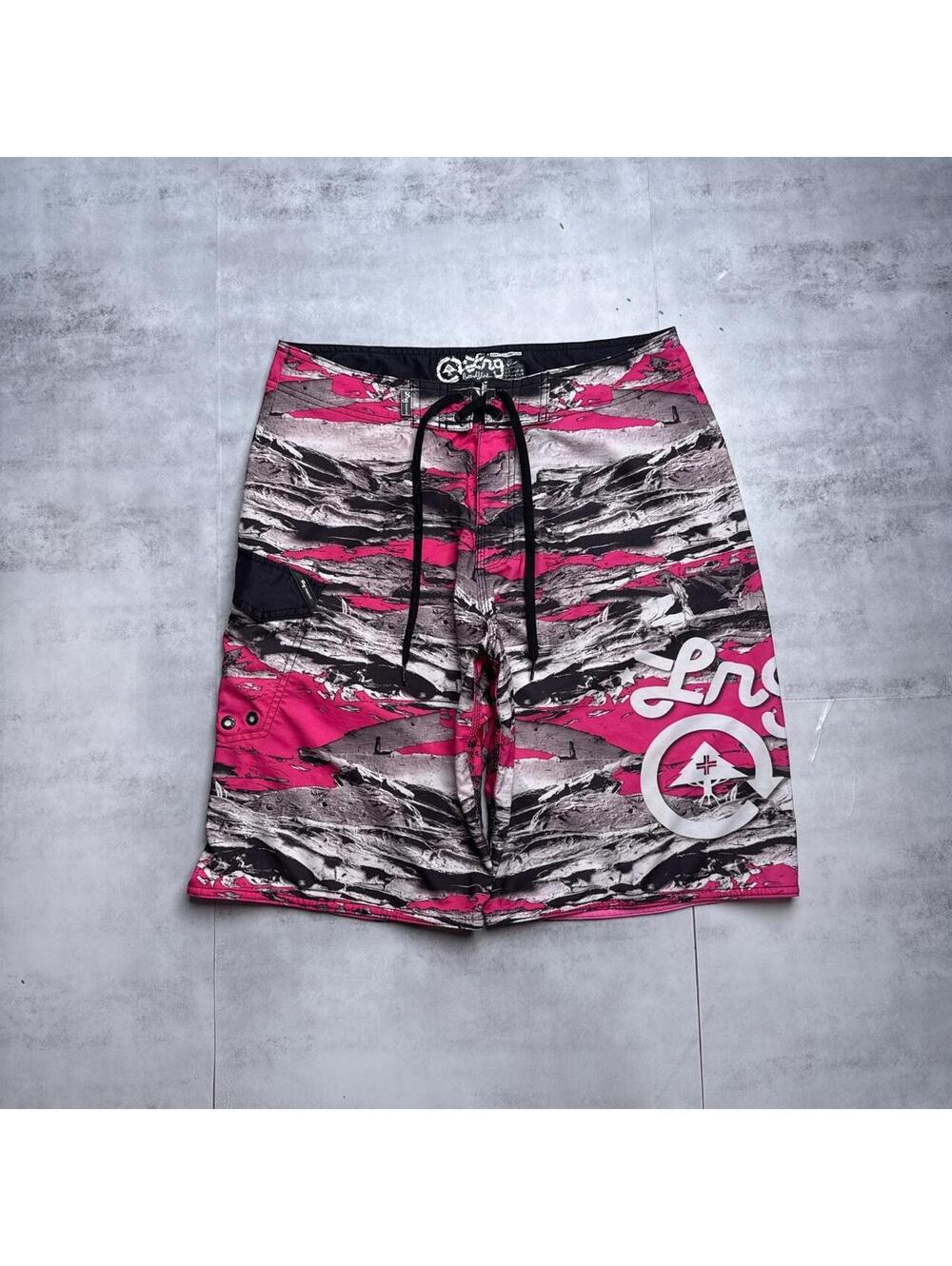 Y2K Lrg 00s Pink Camo Board Shorts